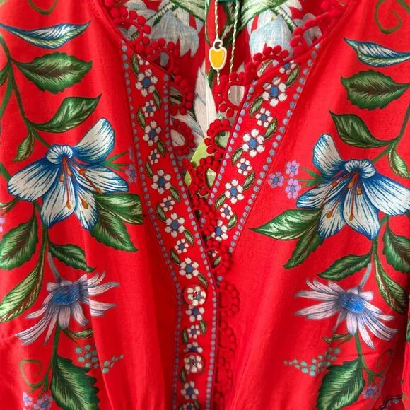 FARM RIO Red Sweet Bloom Bouquet Romper - Picture 2 of 5
